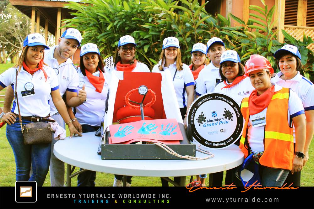 Team Building República Dominicana Talleres de Cuerdas Bajas | Team Building Empresarial para el desarrollo de equipos de trabajo en Quito