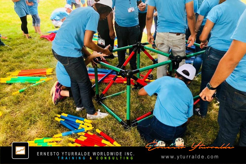 Team Building República Dominicana | Actividades lúdicas de Cuerdas Bajas para motivación empresarial